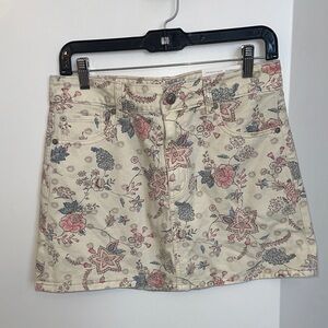 American Eagle Outfitters Floral Mini Skirt - Cream and Pink